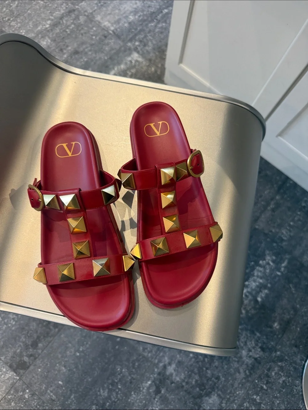 Valentino Rockstud Leather Roman Red Slide Sandals - Picture 8 of 12